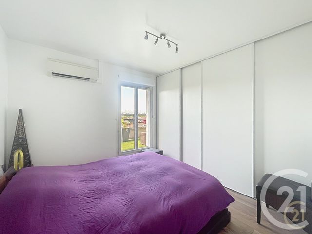 Appartement F6 à vendre - 6 pièces - 95.0 m2 - BONDY - 93 - ILE-DE-FRANCE - Century 21 Ricard Immobilier