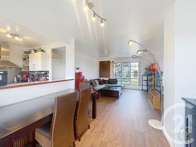 Appartement F6 à vendre - 6 pièces - 95.0 m2 - BONDY - 93 - ILE-DE-FRANCE - Century 21 Ricard Immobilier