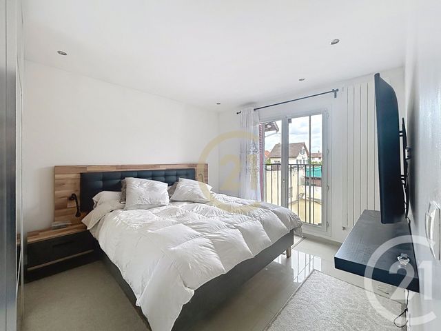 maison à vendre - 5 pièces - 88.37 m2 - BONDY - 93 - ILE-DE-FRANCE - Century 21 Ricard Immobilier