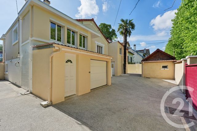 maison à vendre - 8 pièces - 176.22 m2 - VILLEMOMBLE - 93 - ILE-DE-FRANCE - Century 21 Ricard Immobilier