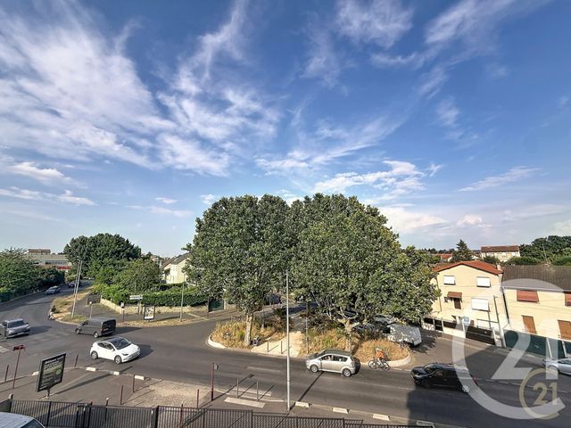 Appartement F3 à vendre - 3 pièces - 54.21 m2 - BONDY - 93 - ILE-DE-FRANCE - Century 21 Ricard Immobilier