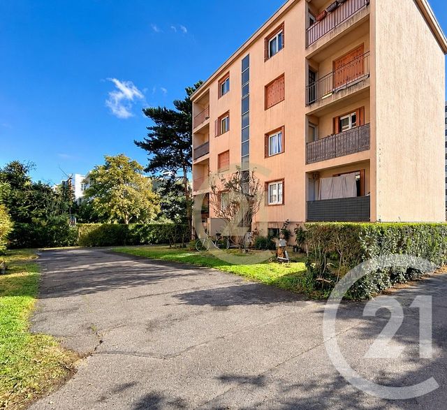 Appartement F3 à vendre - 3 pièces - 61.02 m2 - BONDY - 93 - ILE-DE-FRANCE - Century 21 Ricard Immobilier