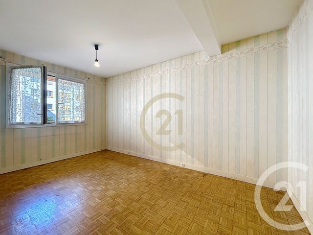 Appartement F3 à vendre - 3 pièces - 61.02 m2 - BONDY - 93 - ILE-DE-FRANCE - Century 21 Ricard Immobilier